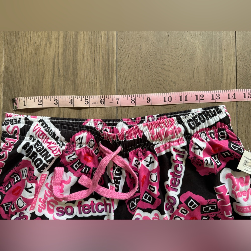 Bioworld Mean Girls Womens' Burn Book Sleep Lounge Pajama Pants NWT - Picture 3 of 9